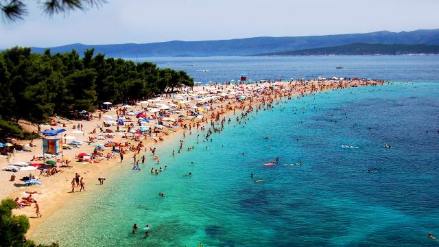 Plaža Zlatni rat na Bolu Plaža Zlatni rat na Bolu